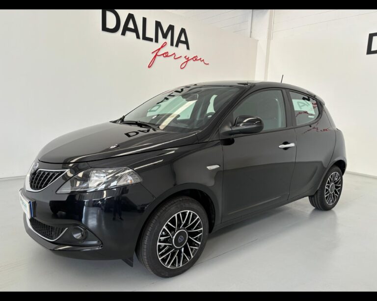 usato Lancia Ypsilon 1.0 firefly hybrid Platino s&s 70cv