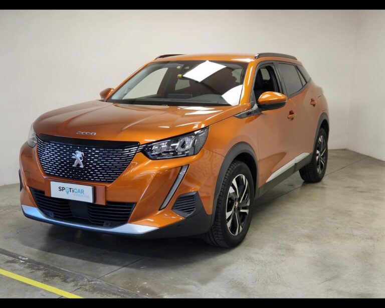 usato Peugeot 2008 1.2 puretech Allure Navi Pack s&s 130cv