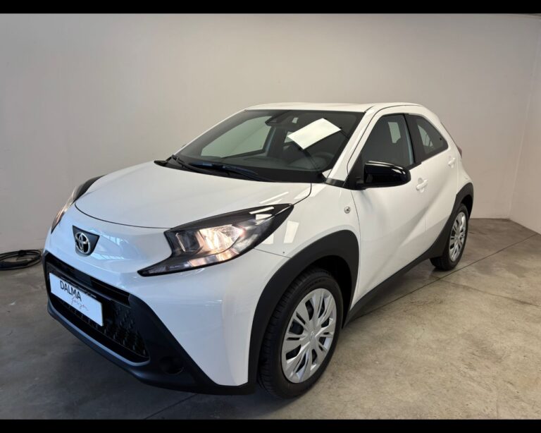 usato Toyota Aygo X 1.0 Active 72cv