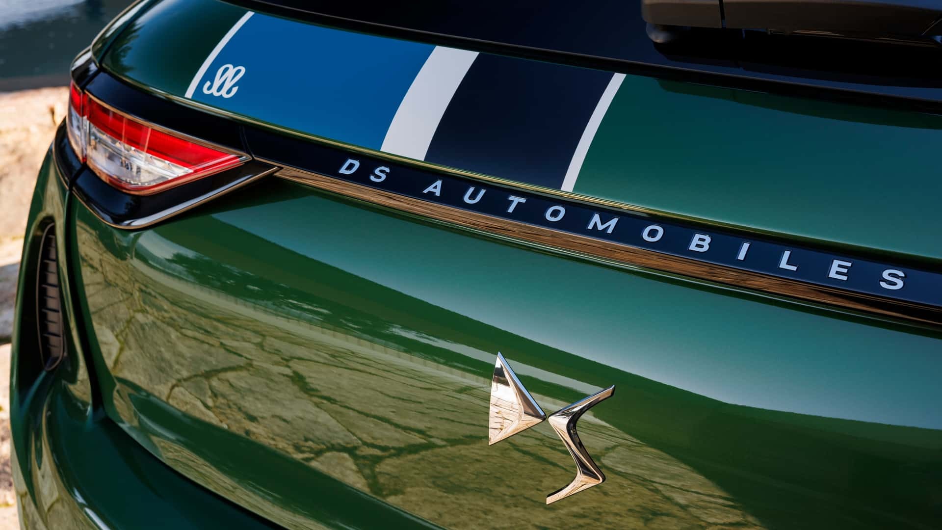 Dettaglio logo Maison Sarah Lavoine su DS 3