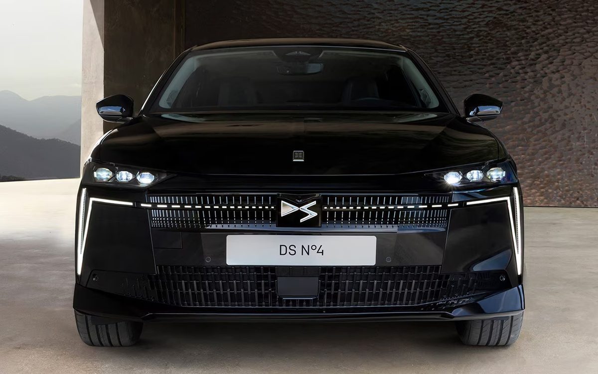 DS N°4 Pallas BlueHDi 130cv Automatica