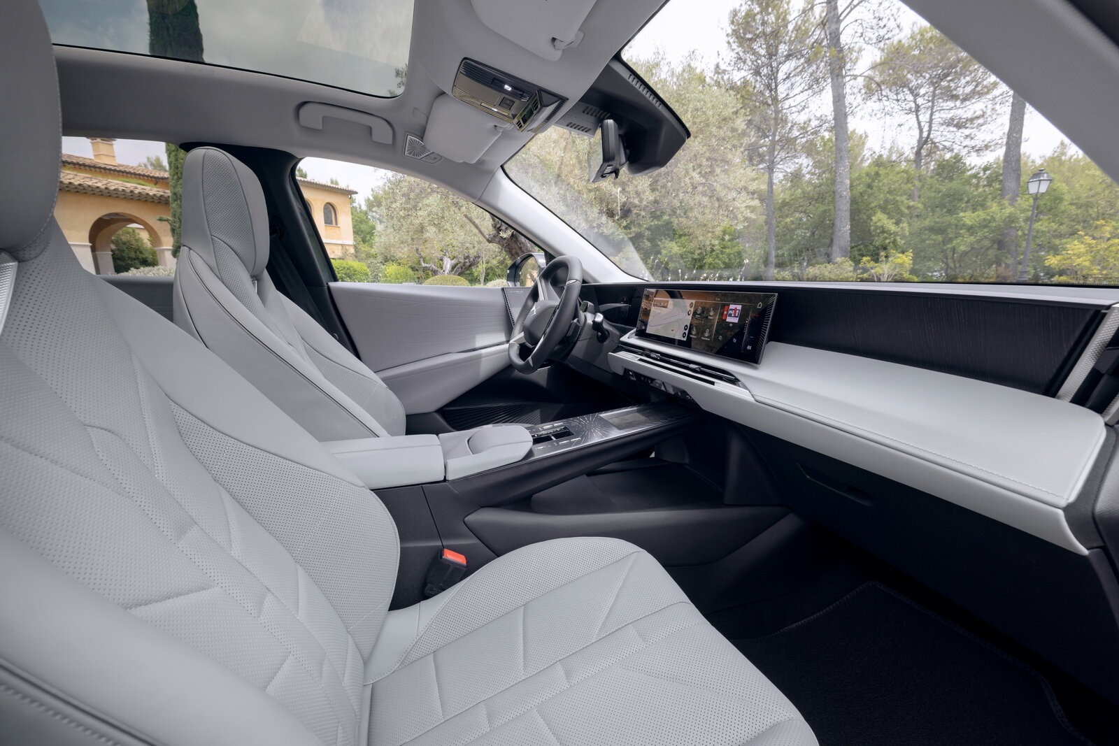 DS N°7 Hybrid 145 CV - Interni di lusso e plancia Étoile